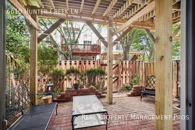 Photo - 6610 Hunter Creek Ln