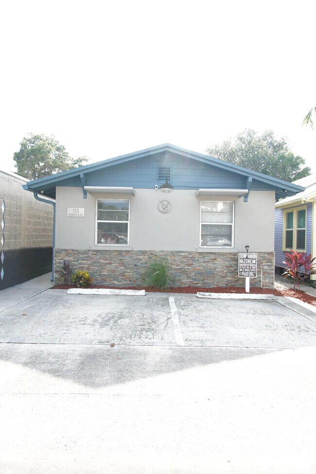 113 N M St Unit 1