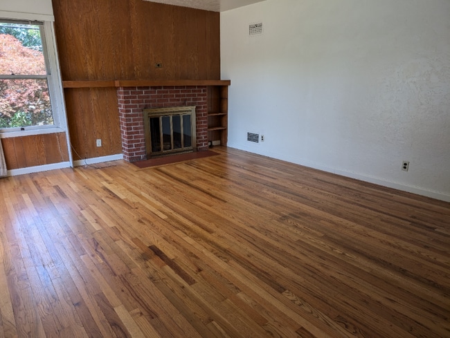 Photo - 2055 NW Beca Ave