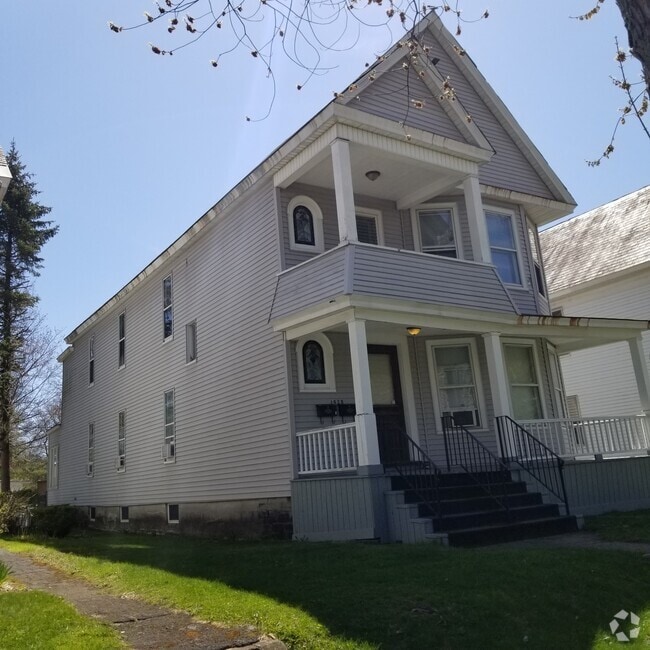 Building Photo - 1428 Parkwood Blvd Rental
