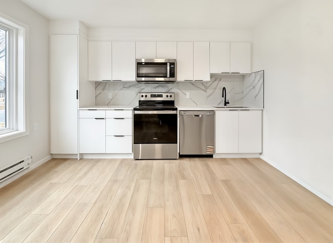 Building Photo - 9307-9123 123 Ave NW