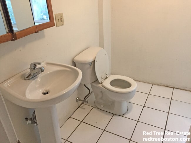 Photo - 6 Sewall St Unidad 2