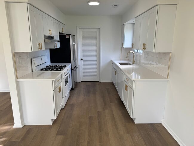 7917 Knottingham Cir Unit D