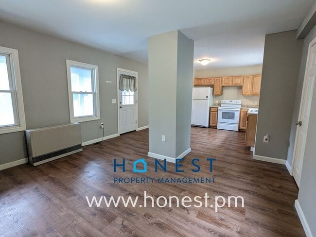 46 Oak St Unit 1