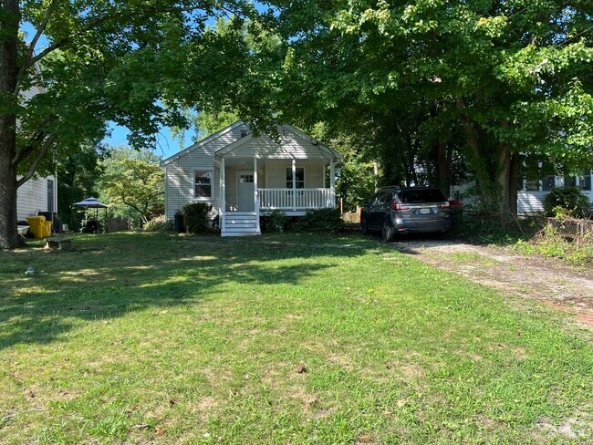 Building Photo - 484 Riverview Dr Rental
