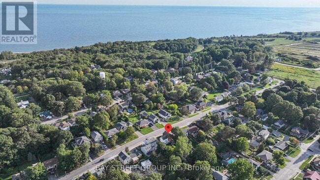 Photo - 64 Sherbourne St