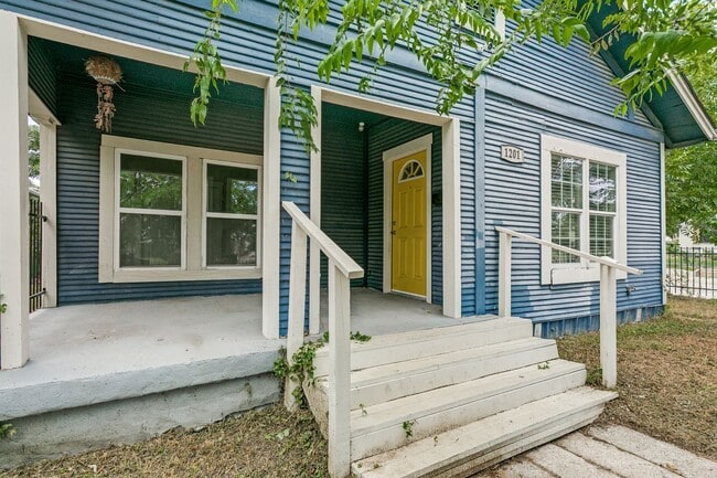 Photo - RENOVATED 3-BEDROOM HOME IN DENVER HEIGHTS