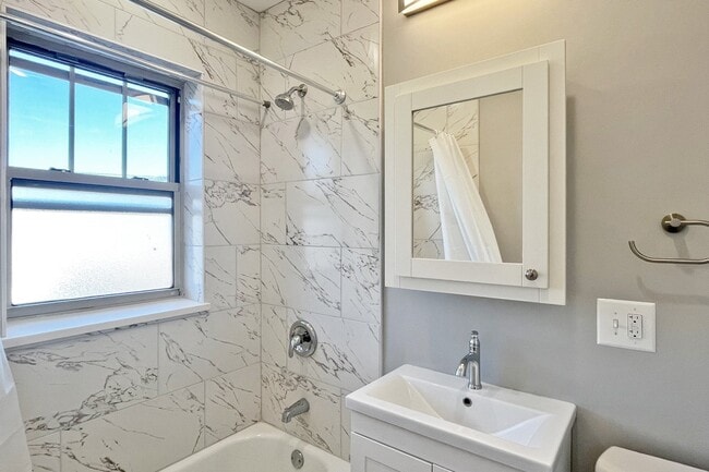 Photo - 618-632 S. Austin Blvd.