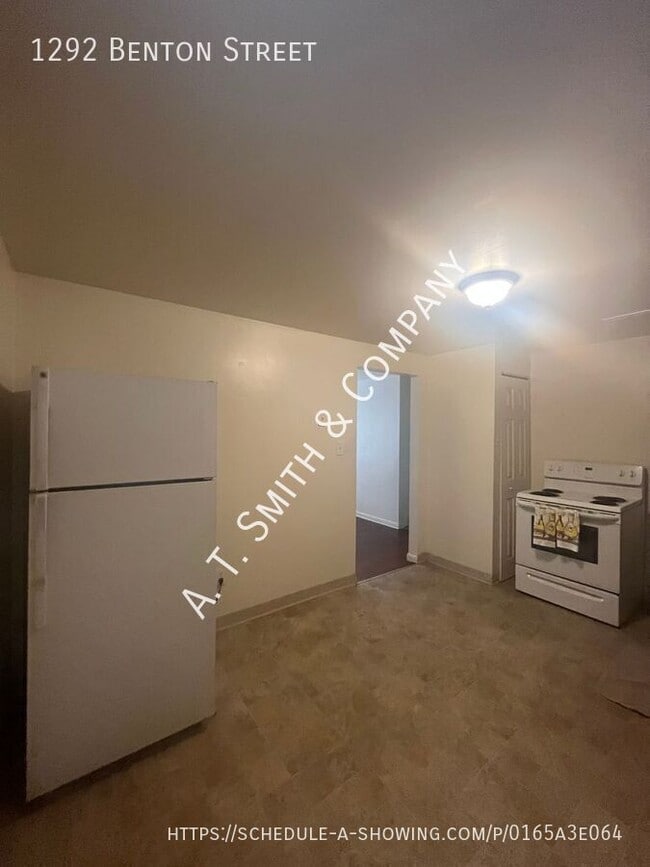 Photo - 1292 Benton St