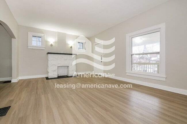 Photo - 115 N Topping Ave