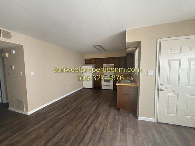 Photo - 2203 N Tucker Ave Unidad #2