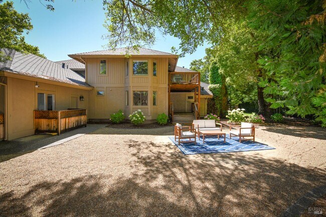 Photo - 800 Zinfandel Ln