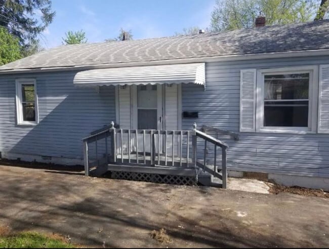 Building Photo - 1084 Yukon Ave Rental