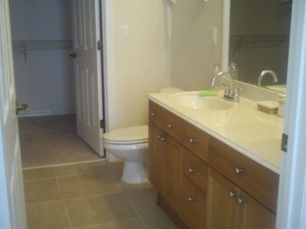 Photo - READY TO MOVE IN 2 BEDROOM 2 BATH CONDO IN WINDERMERE Unit 202-719