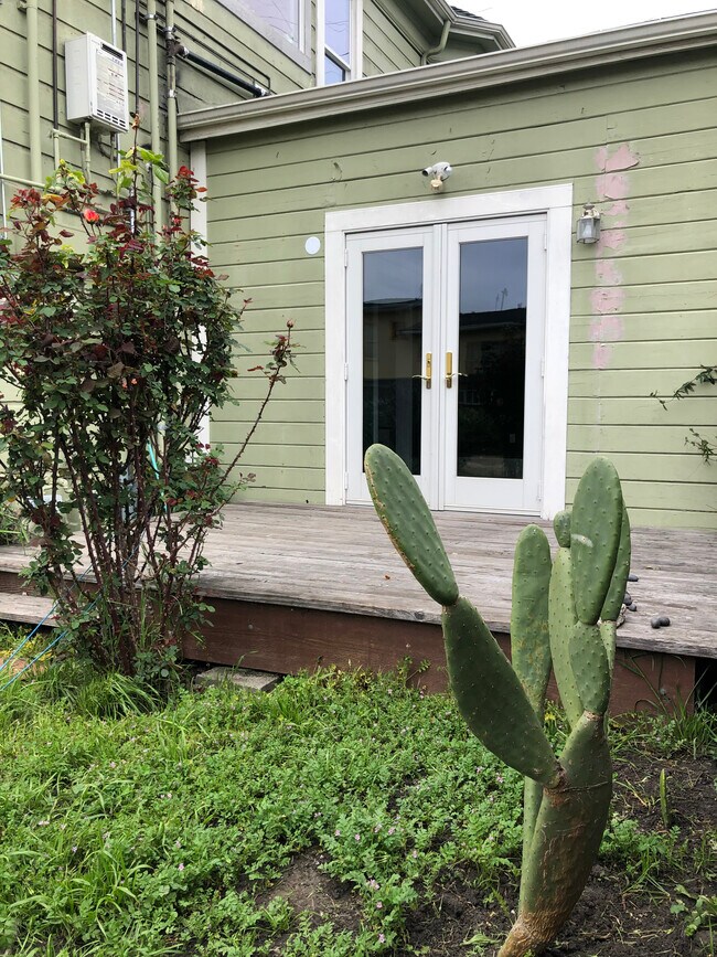 Photo - 1258 67th St