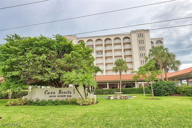 Photo - 26000 Hickory Blvd Unidad 804