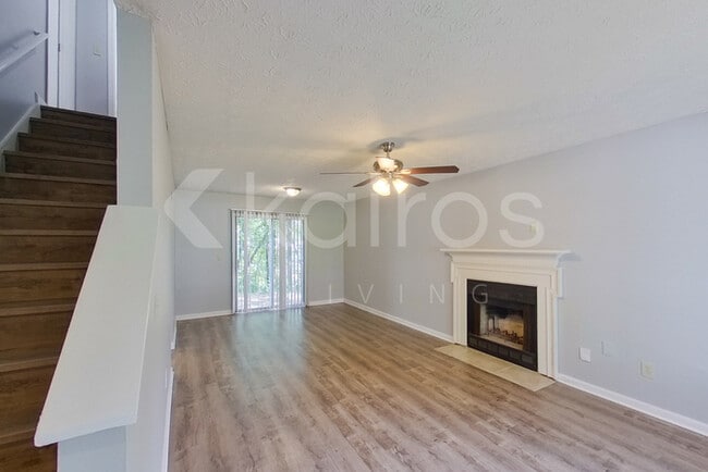 Photo - 2914 Knollberry Ln