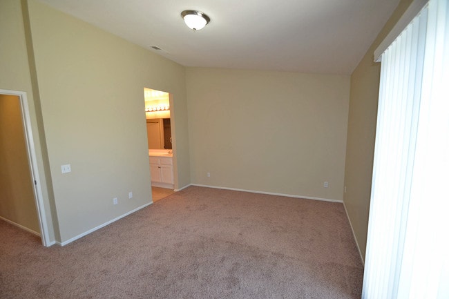Photo - 25375 Mountain Springs St