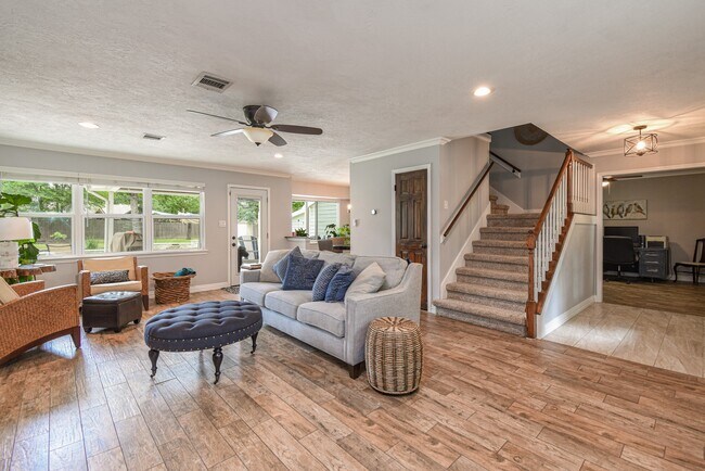 310 Prince of Wales St