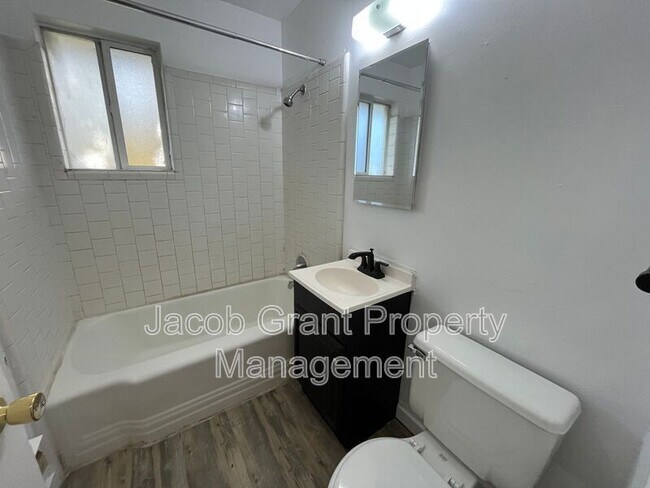 Photo - 575 Tiger Ave