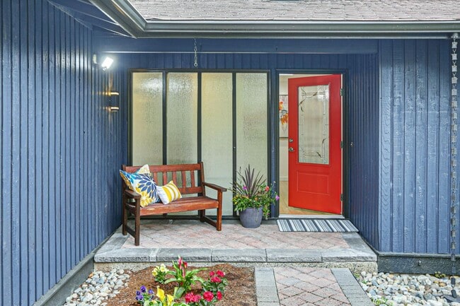 Photo - 5bd/2.5ba Bellevue Home