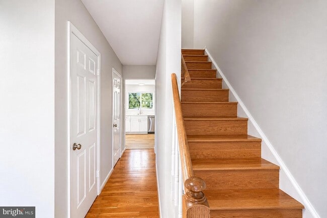 Photo - 11 Noblewood Ct
