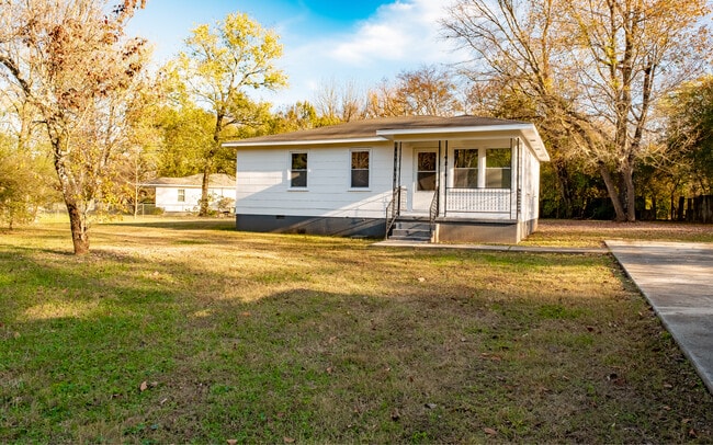 Photo - 4210 Irondale Dr NW