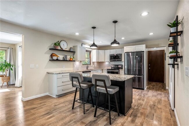 Photo - 1 Penzance Dr