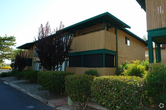 Photo - Monte Vista Apartments