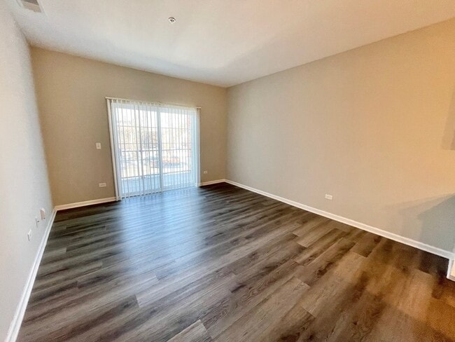 Photo - 301 N Madison St Unit 2C