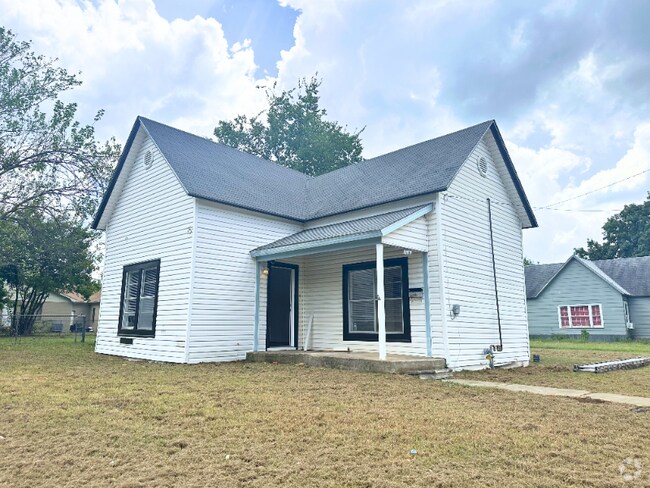 Building Photo - 426 N Clements St Rental