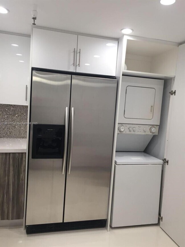 Photo - 210 174th St Unit 1003