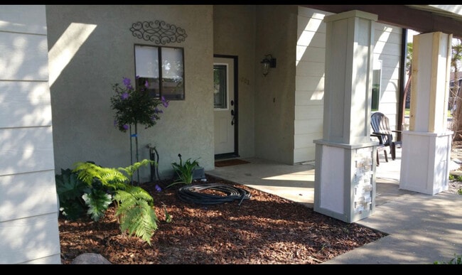 Photo - 1202 N McKinley Ct House