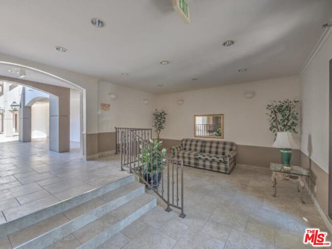 Photo - 4637 Willis Ave Unit 108