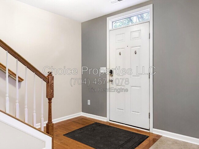 Photo - 223 N Irwin Ave
