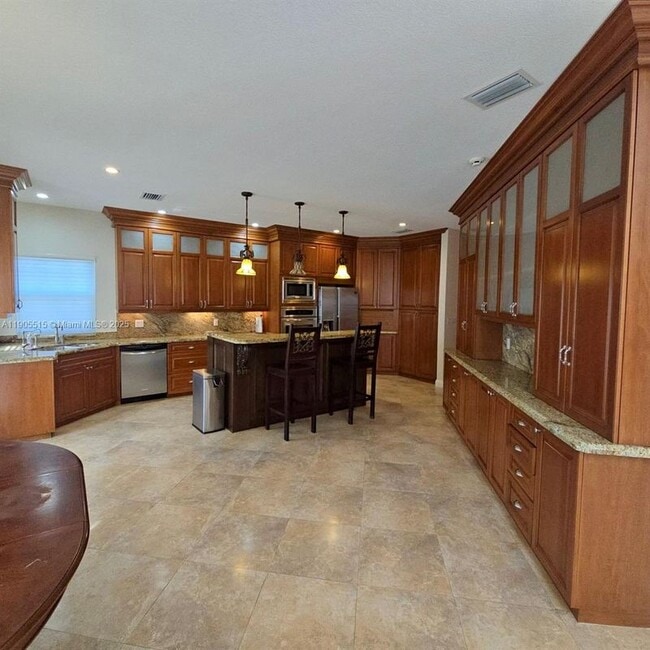 Photo - 2136 NW 4th St Unidad HOME