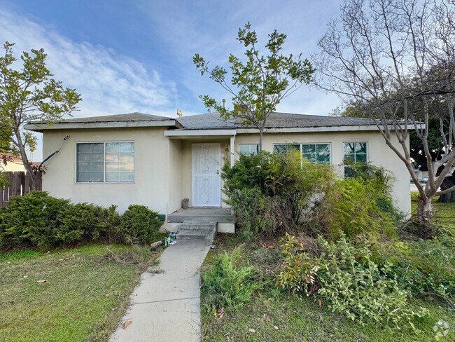 Building Photo - Three Bedroom, One Bathroom Temple City Ho... Rental