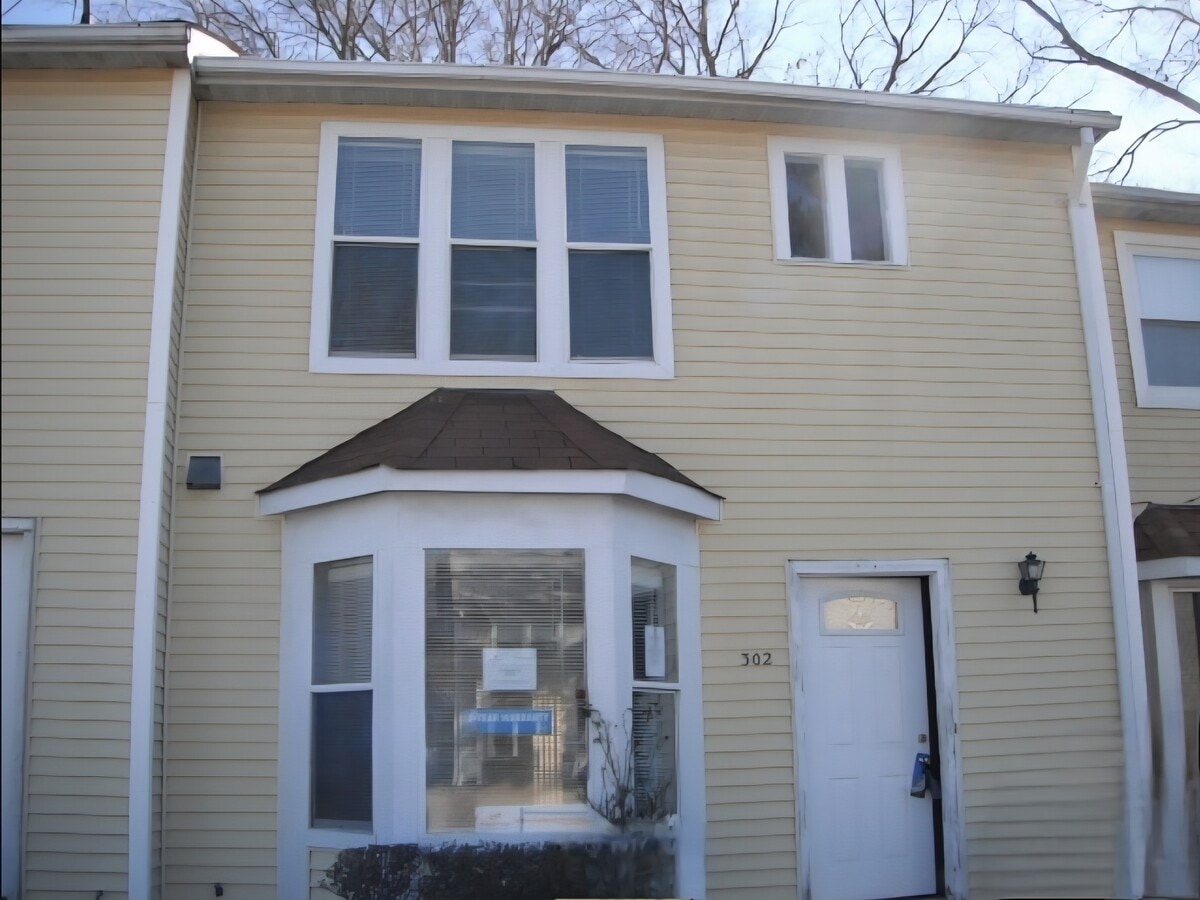 Photo - 302 Osprey St