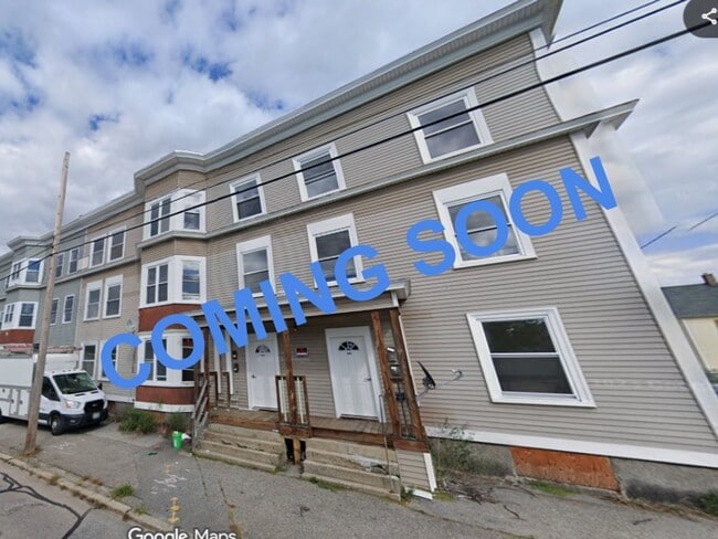 Building Photo - 461 Beech St Unit 3