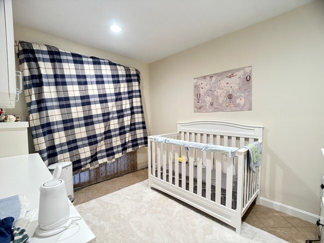 Photo - 241 Perkins St