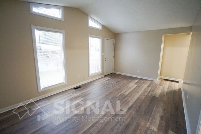 Photo - 1828 29th St SW