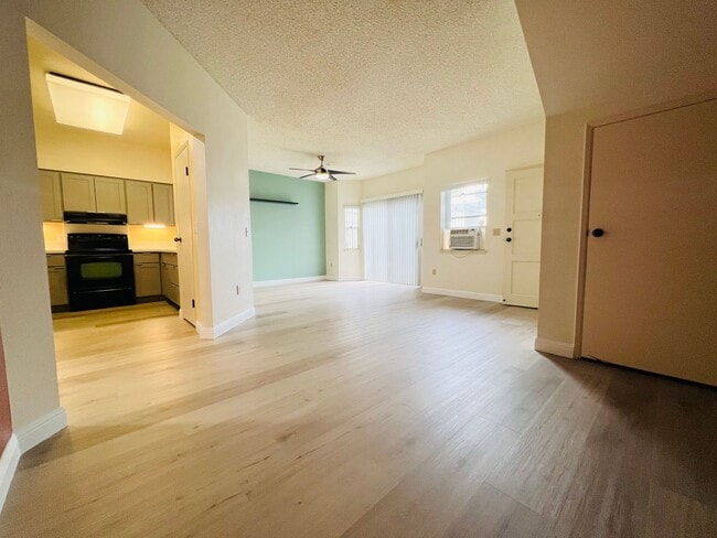 Photo - Mililani Mauka 2 bedroom 1 bath townhouse in Kumelewai Court