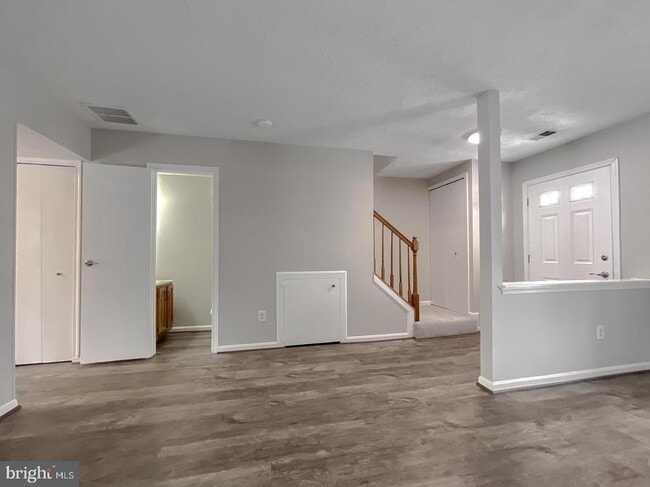 Photo - 4232 Drake Ct