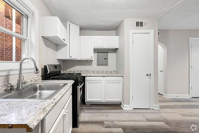 Building Photo - 592 Cooper St SW Rental