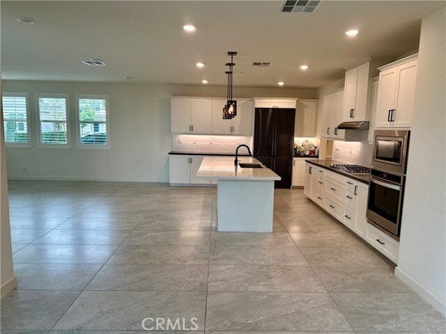 Building Photo - 12358 Primrose Ave