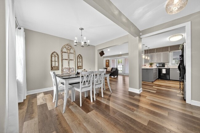 Photo - 147 Sunset Dr