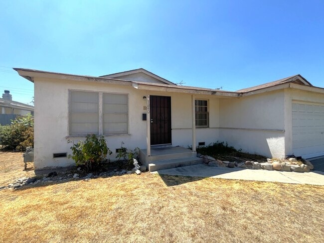 Photo - 1240 E Allen Ave