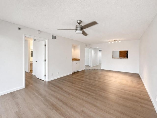 Photo - 340 NW 67th St