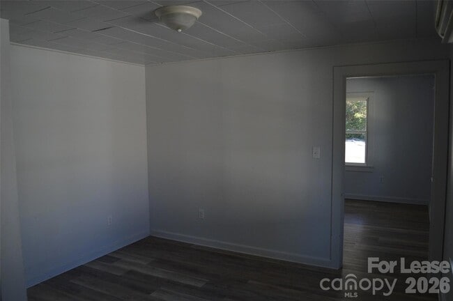 Photo - 515 S Elm St