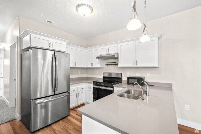 Photo - 1936 N 3410 W